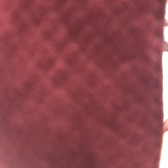 9 1/2 W I N E  metafor HEELS. Has an imprinted gator texture. Ankle strap 3”HEEL - Picture 3 of 7